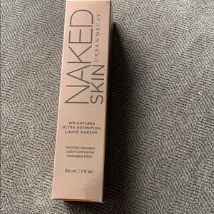 Urban Decay Naked Skin Foundation in shade 2.0